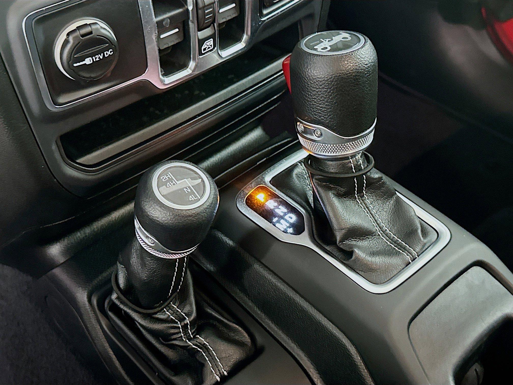 Used 2019 Jeep Wrangler Unlimited Sahara w/ LED Lighting Group image 23