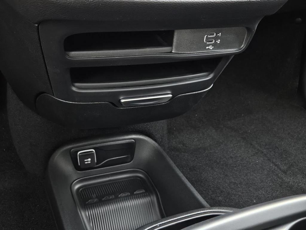 New 2026 Chrysler Voyager LX FWD image 19