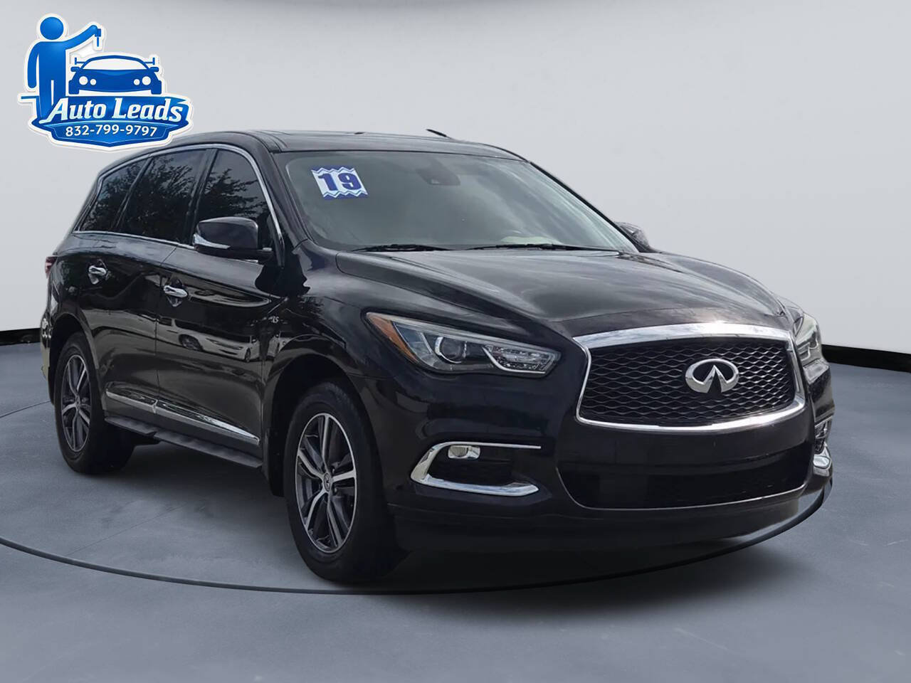 Used 2019 INFINITI QX60 Pure FWD image 2