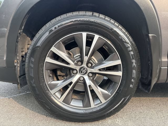 Used 2016 Toyota Highlander XLE w/ Protection Package #3 AWD/4WD image 10