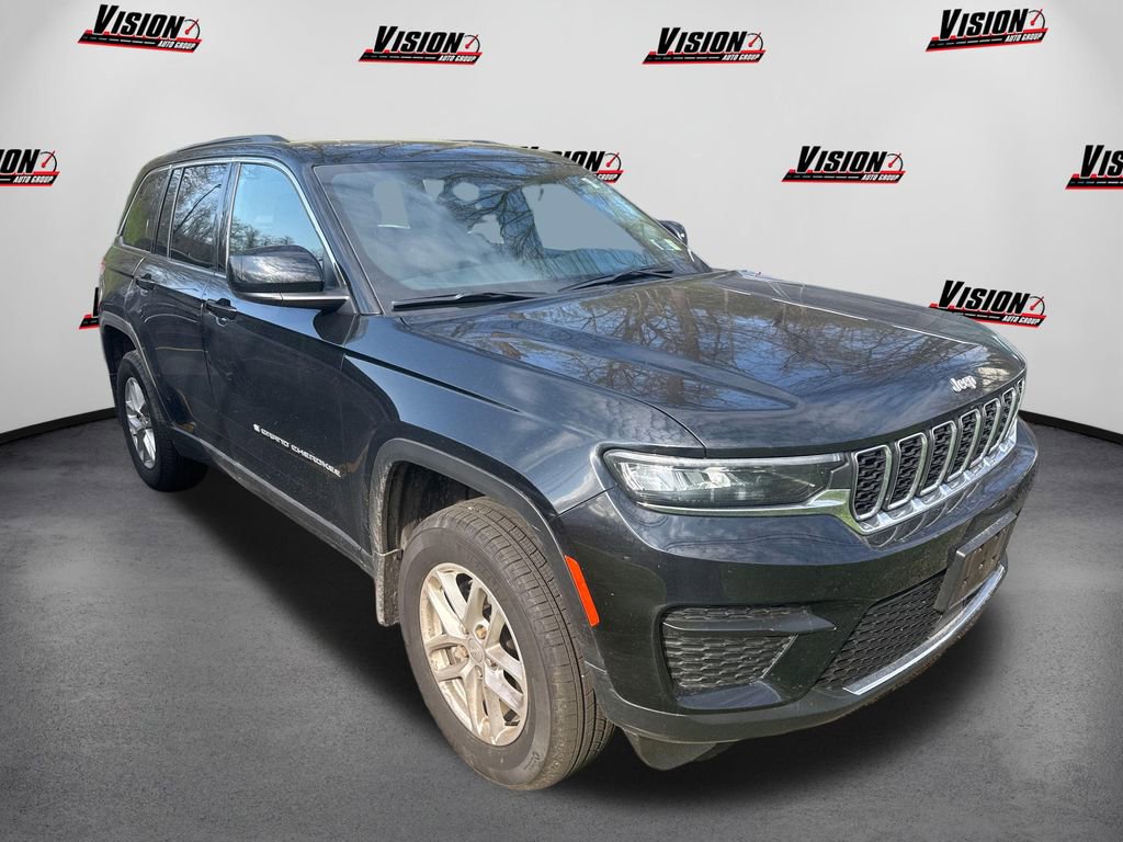 Used 2025 Jeep Grand Cherokee Laredo X w/ Luxury Tech Group I AWD/4WD image 38