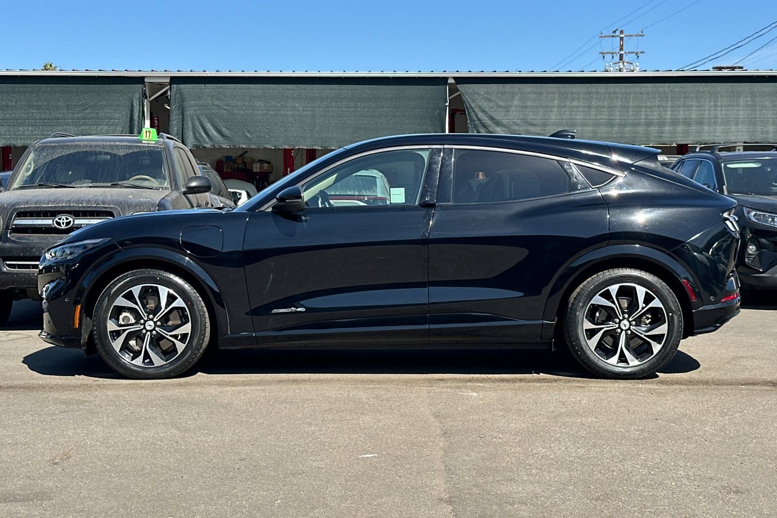 Used 2023 Ford Mustang Mach-E Premium AWD/4WD image 7