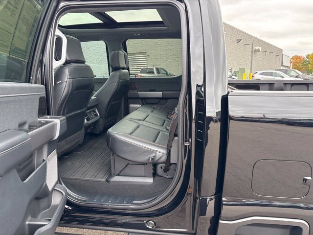 Used 2025 Ford F250 Lariat w/ Tremor Off-Road Package AWD/4WD image 21
