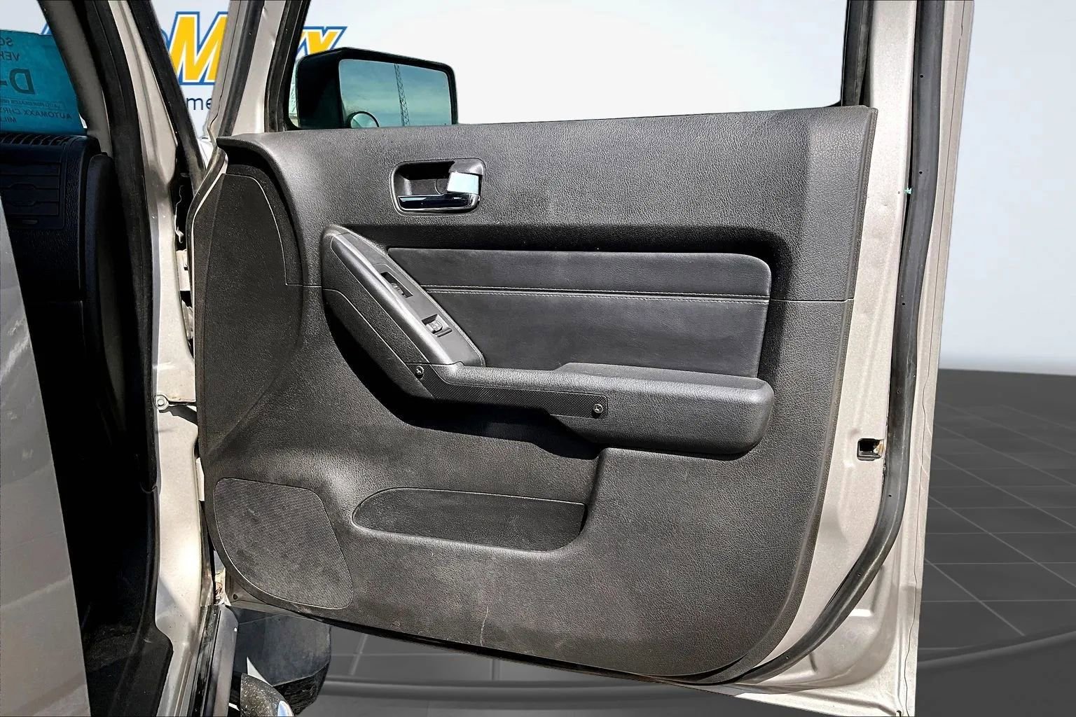 Used 2008 HUMMER H3 Luxury AWD/4WD image 24