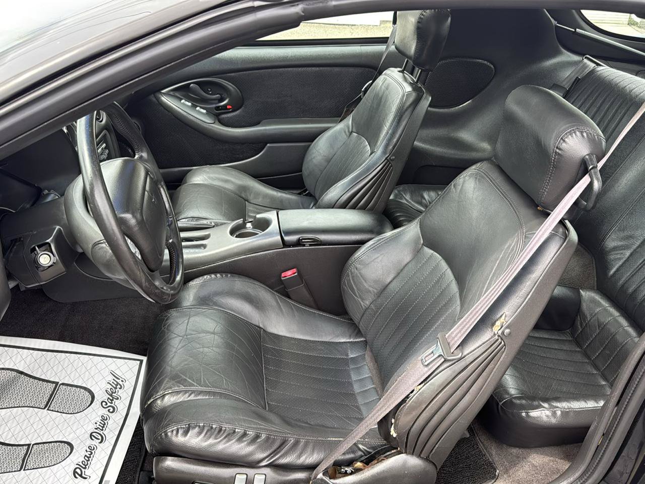 Used 2000 Pontiac Firebird Formula w/ Security Pkg RWD image 6