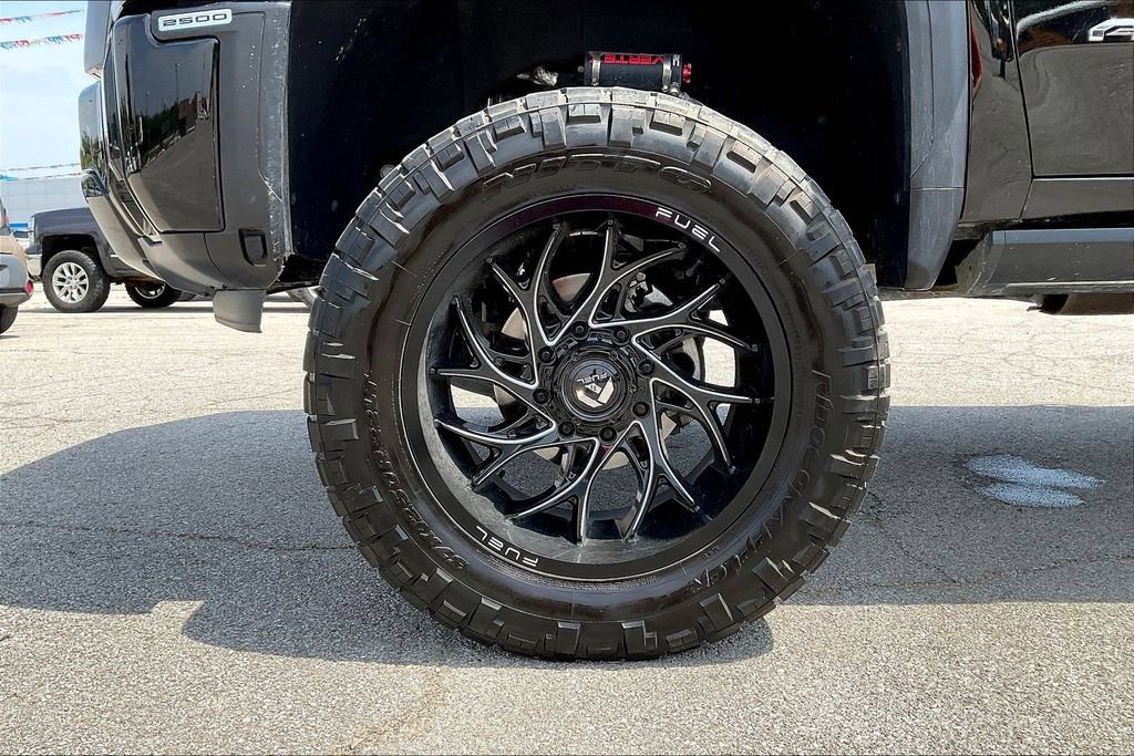 Used 2025 GMC Sierra 2500 AT4 w/ AT4 Premium Plus Package AWD/4WD image 30
