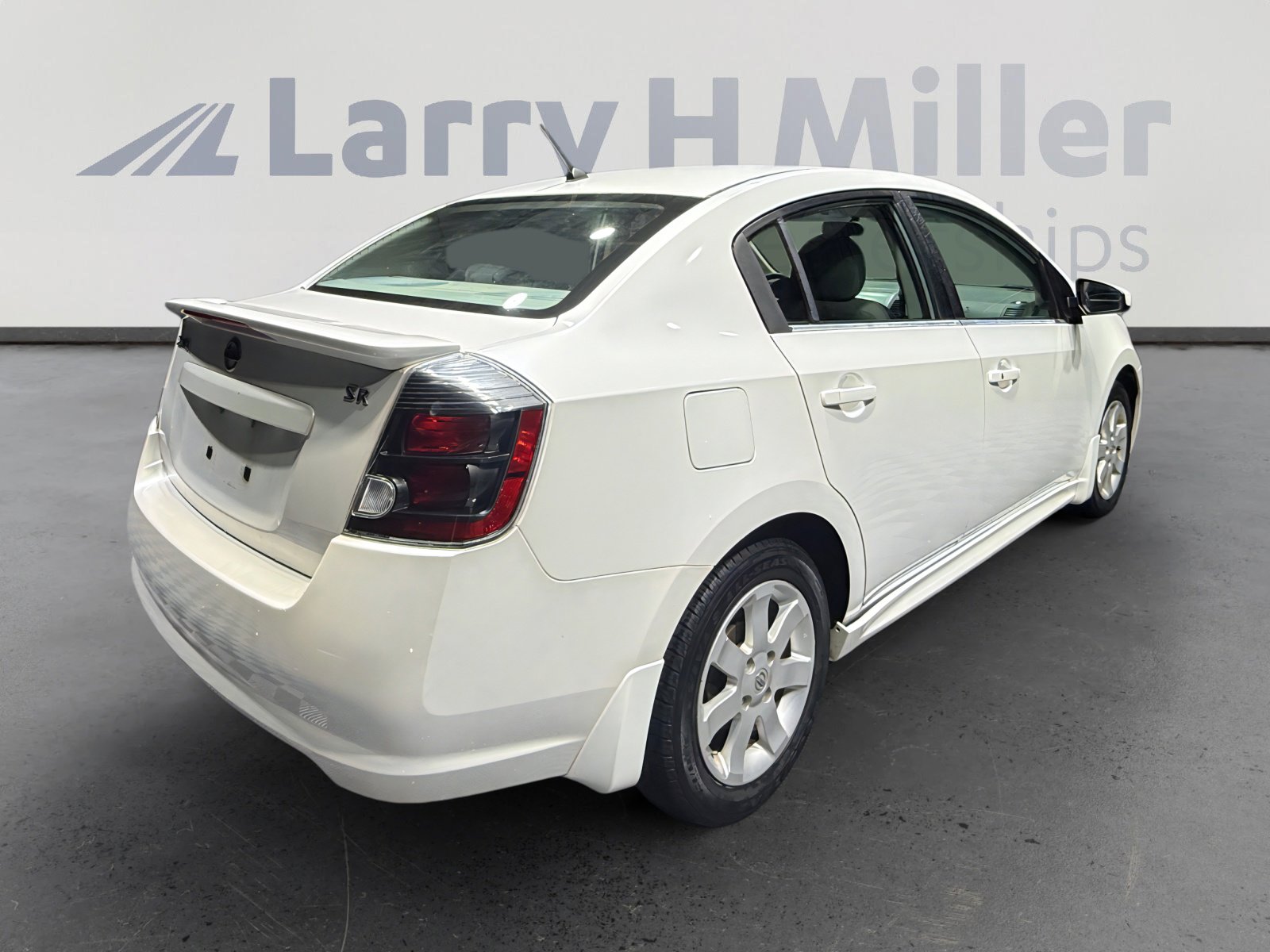 Used 2011 Nissan Sentra 2.0 SR w/ Convenience Pkg image 5