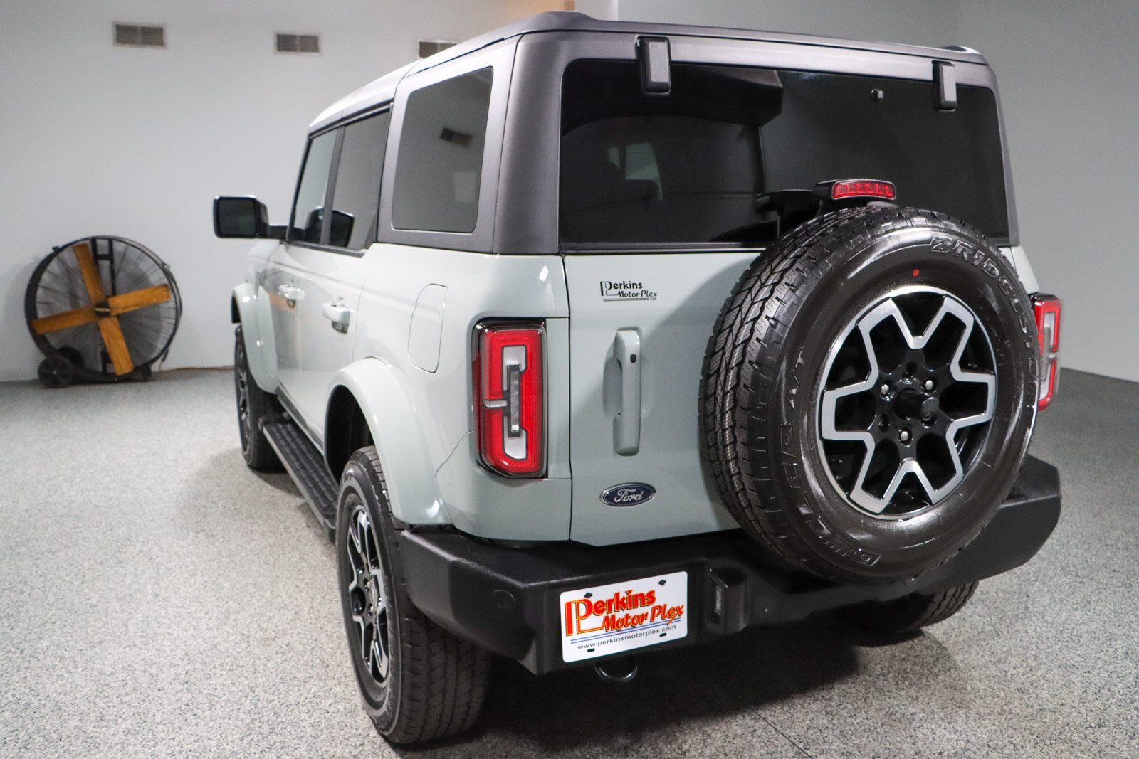 Used 2023 Ford Bronco Outer Banks AWD/4WD image 9