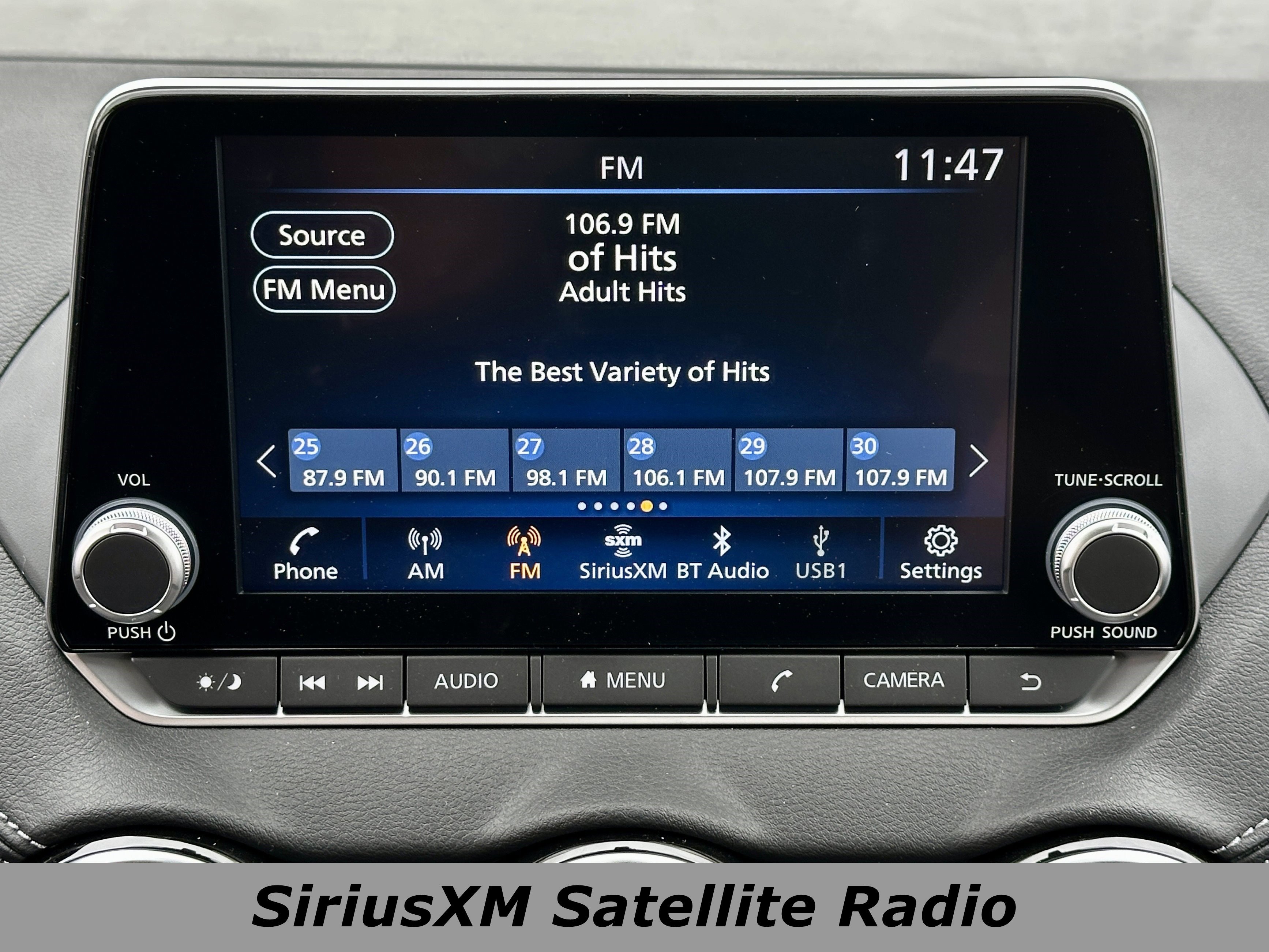 Used 2025 Nissan Sentra SV image 7