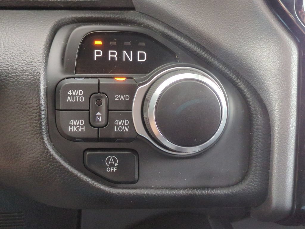 Used 2025 RAM 1500 Big Horn AWD/4WD image 11