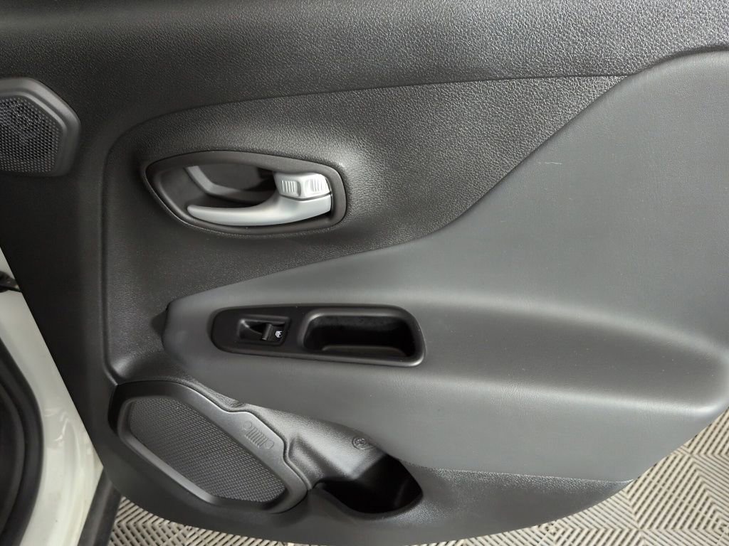 Certified 2023 Jeep Renegade Latitude w/ Sun/Sound Group image 34