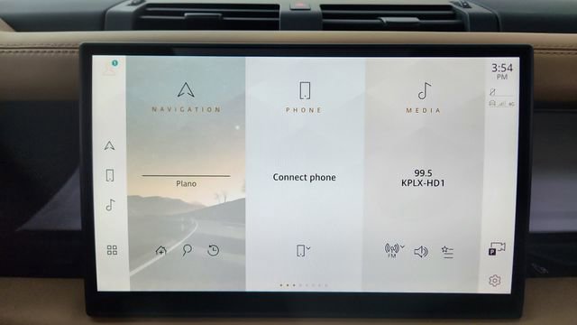 Used 2025 Land Rover Defender 90 X-Dynamic SE image 41