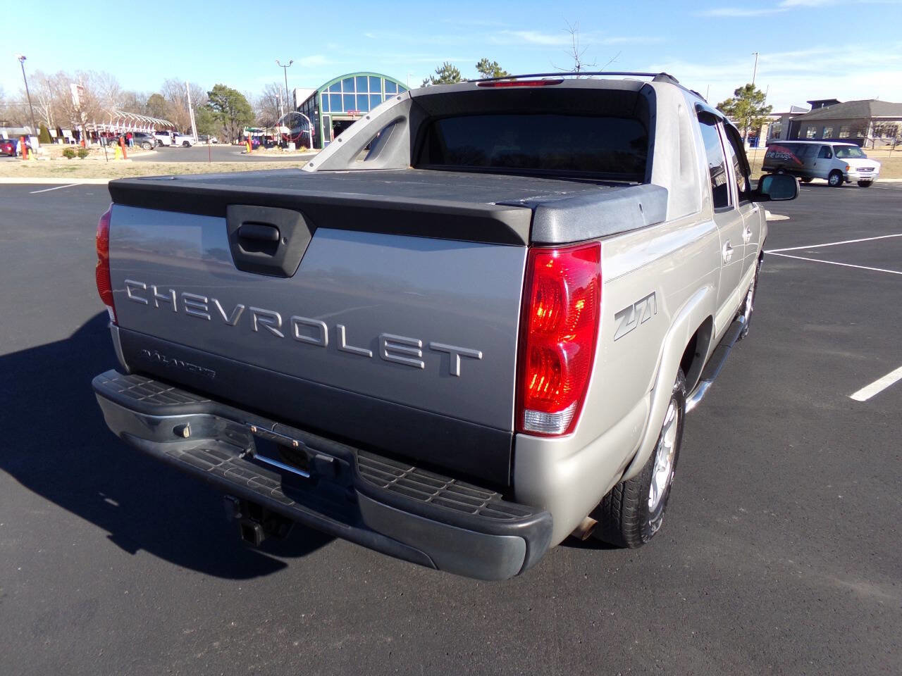 Used 2005 Chevrolet Avalanche Z71 w/ Sun And Sound Package image 22