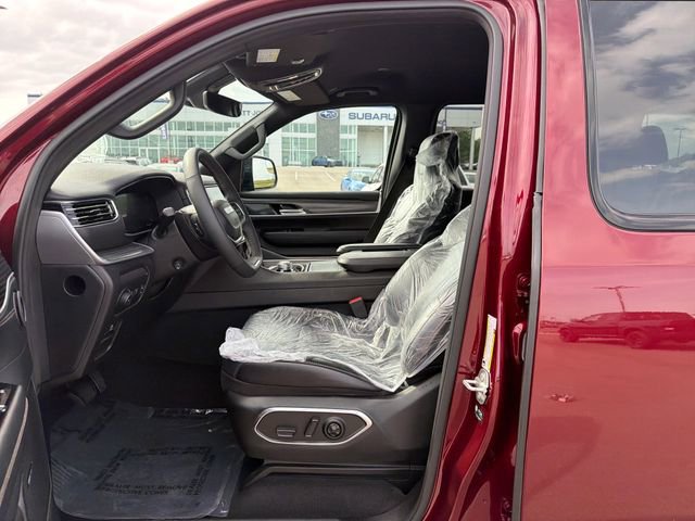 Used 2024 Jeep Wagoneer Series II w/ Flexible Seating Group AWD/4WD image 24