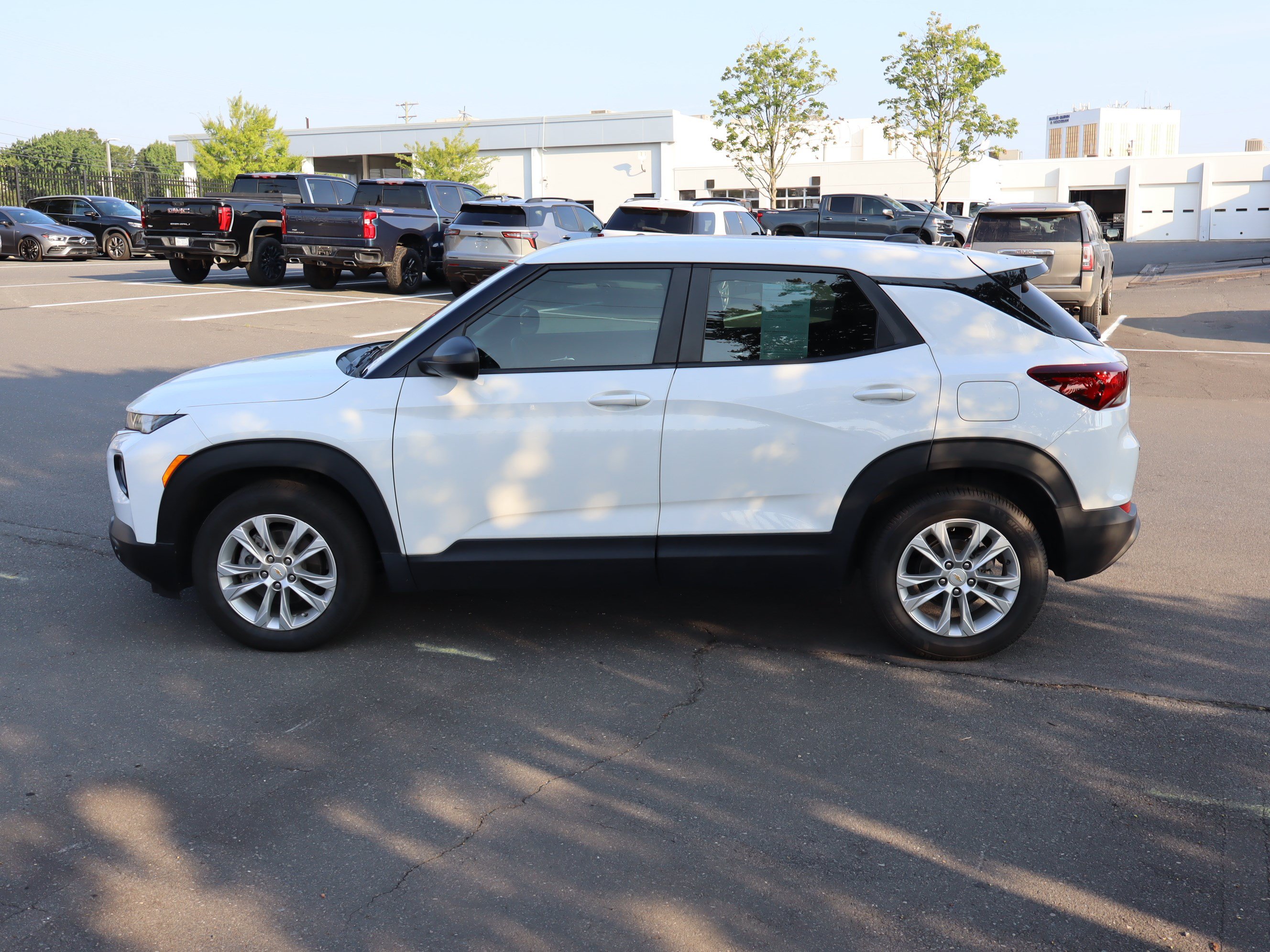 Used 2023 Chevrolet TrailBlazer LS FWD image 7
