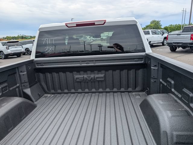 New 2026 GMC Sierra 1500 Elevation w/ Elevation Select Package AWD/4WD image 9