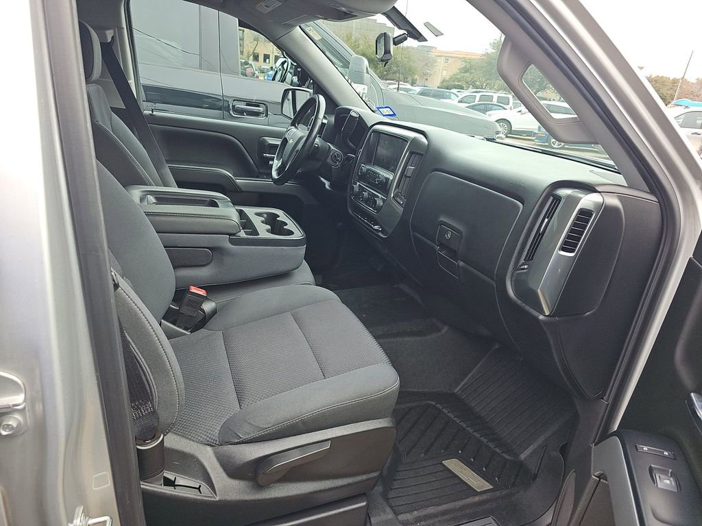 Used 2018 Chevrolet Silverado 1500 LT w/ Texas Edition image 15