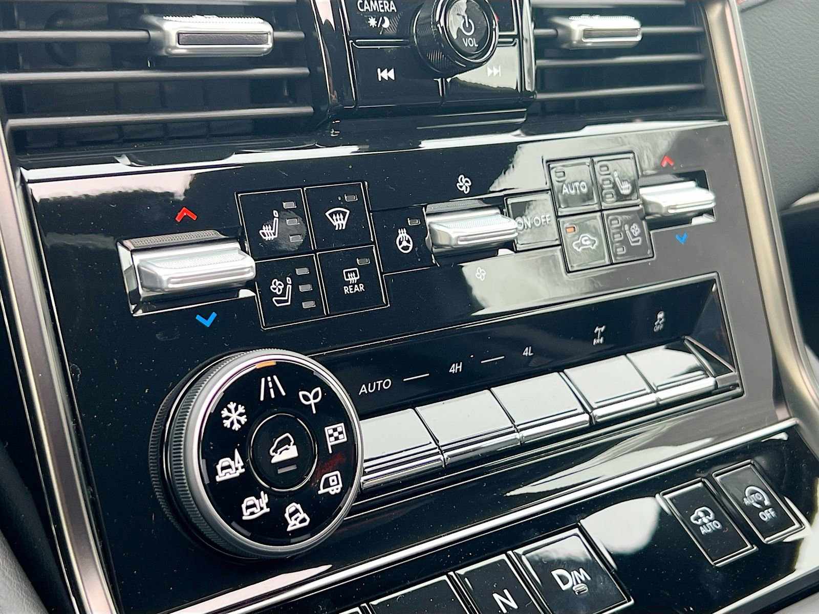 New 2026 Nissan Armada PRO-4X image 16