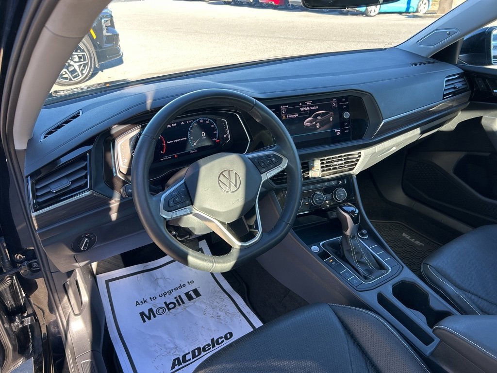 Used 2024 Volkswagen Jetta SEL image 21