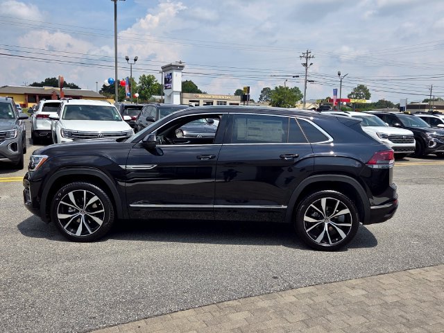 New 2026 Volkswagen Atlas Cross Sport SEL Premium R-Line AWD/4WD image 4