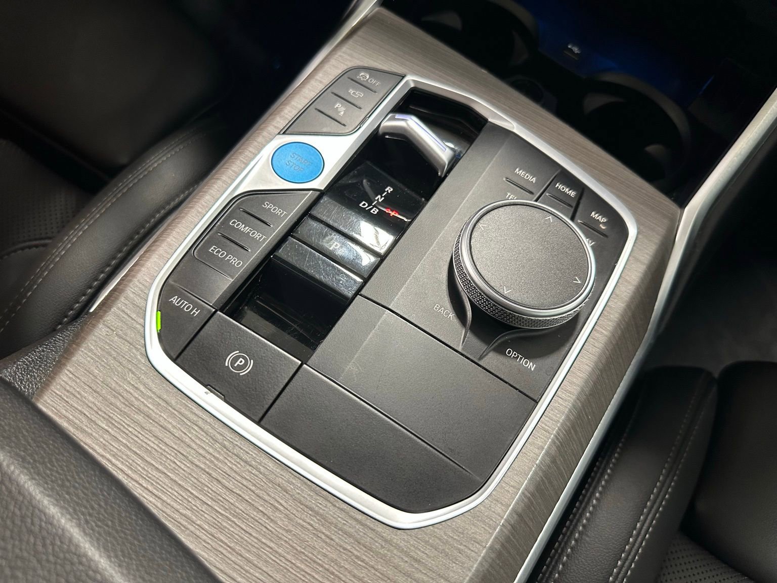 Used 2025 BMW i4 xDrive40i image 27