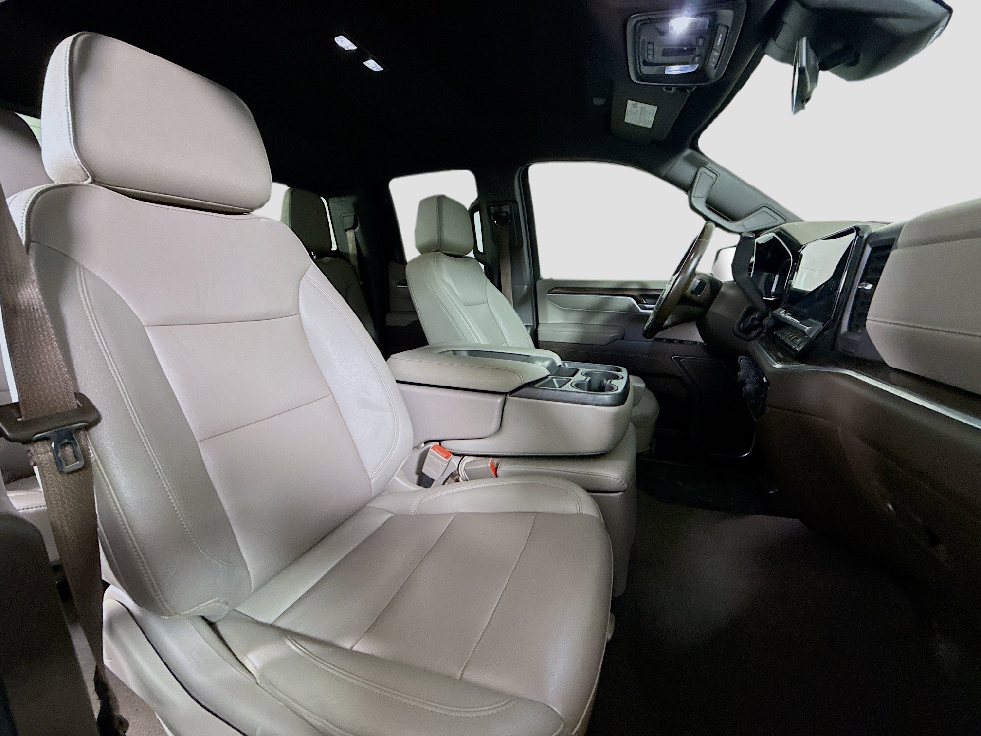 Used 2022 Chevrolet Silverado 1500 LT w/ Convenience Package II image 29