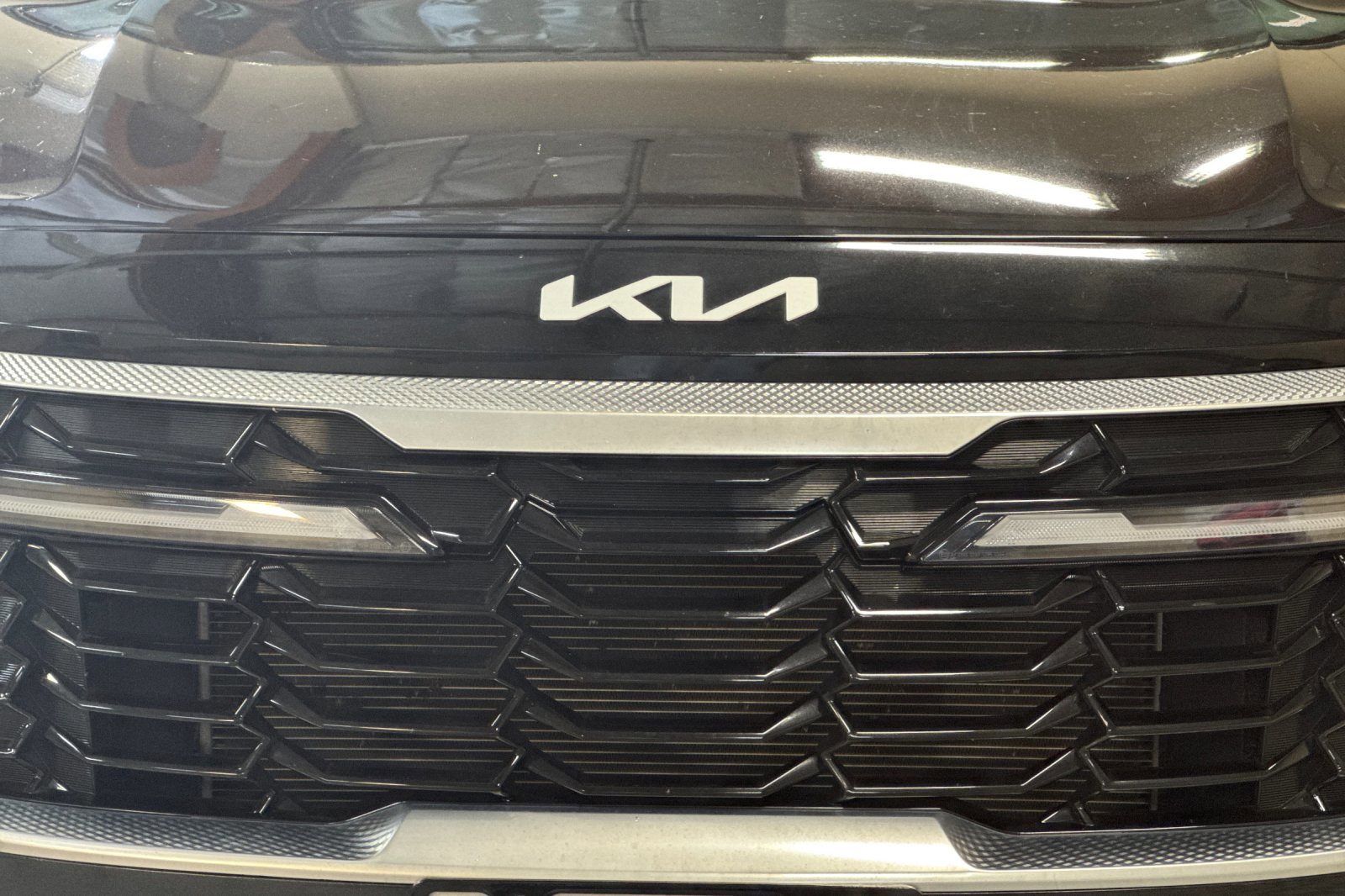 Used 2024 Kia Seltos EX FWD image 47