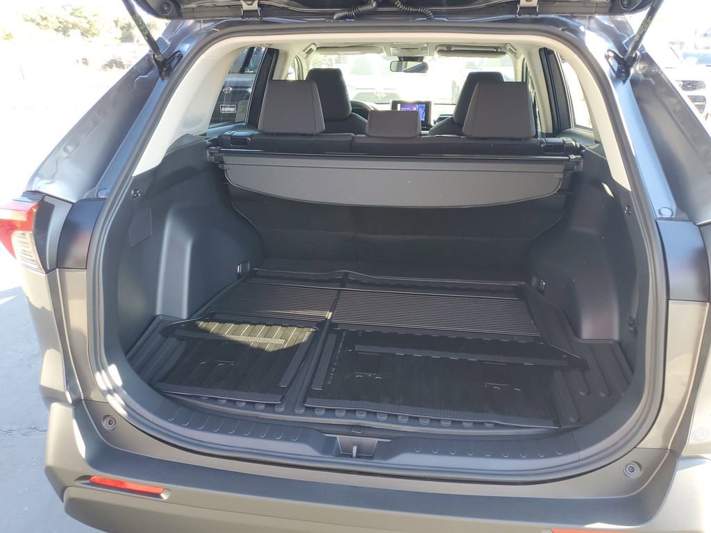 New 2025 Toyota RAV4 LE image 28