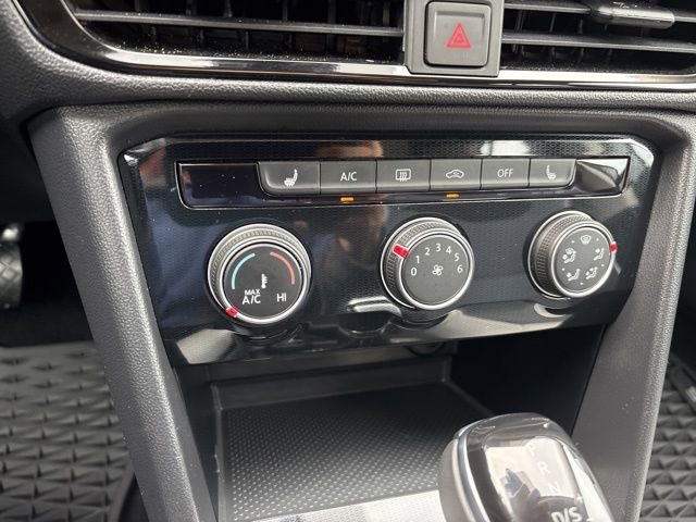 Certified 2025 Volkswagen Taos S AWD/4WD image 21