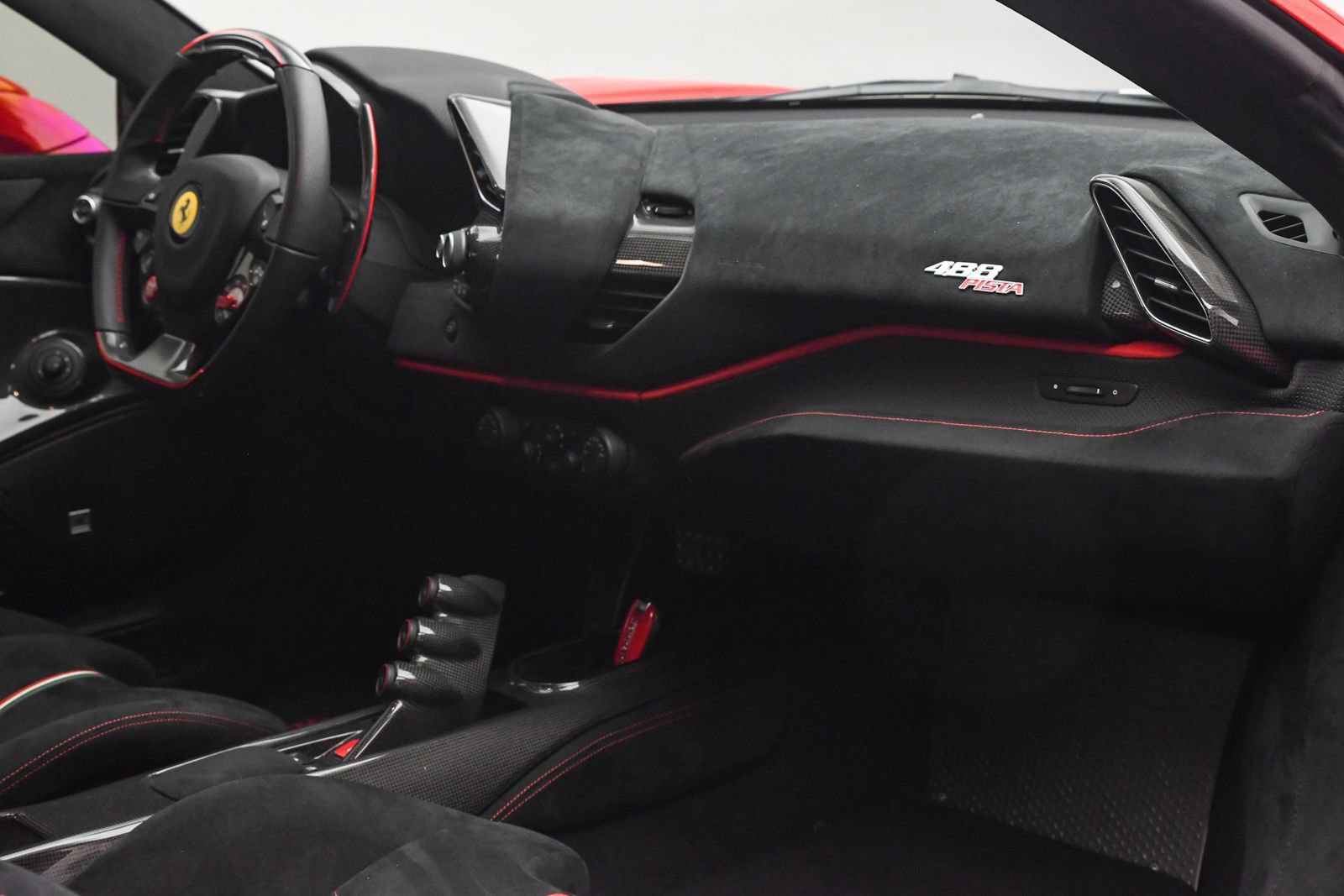 Used 2020 Ferrari 488 Pista Coupe RWD image 37