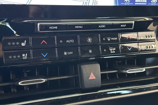 Used 2022 Toyota Highlander Limited AWD/4WD image 25