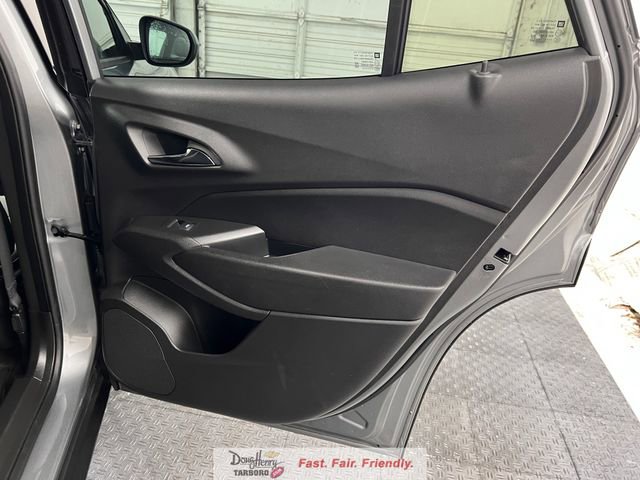 Used 2025 Chevrolet Trax LT image 31