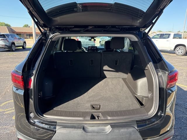 Used 2025 Chevrolet Blazer LT AWD/4WD image 18