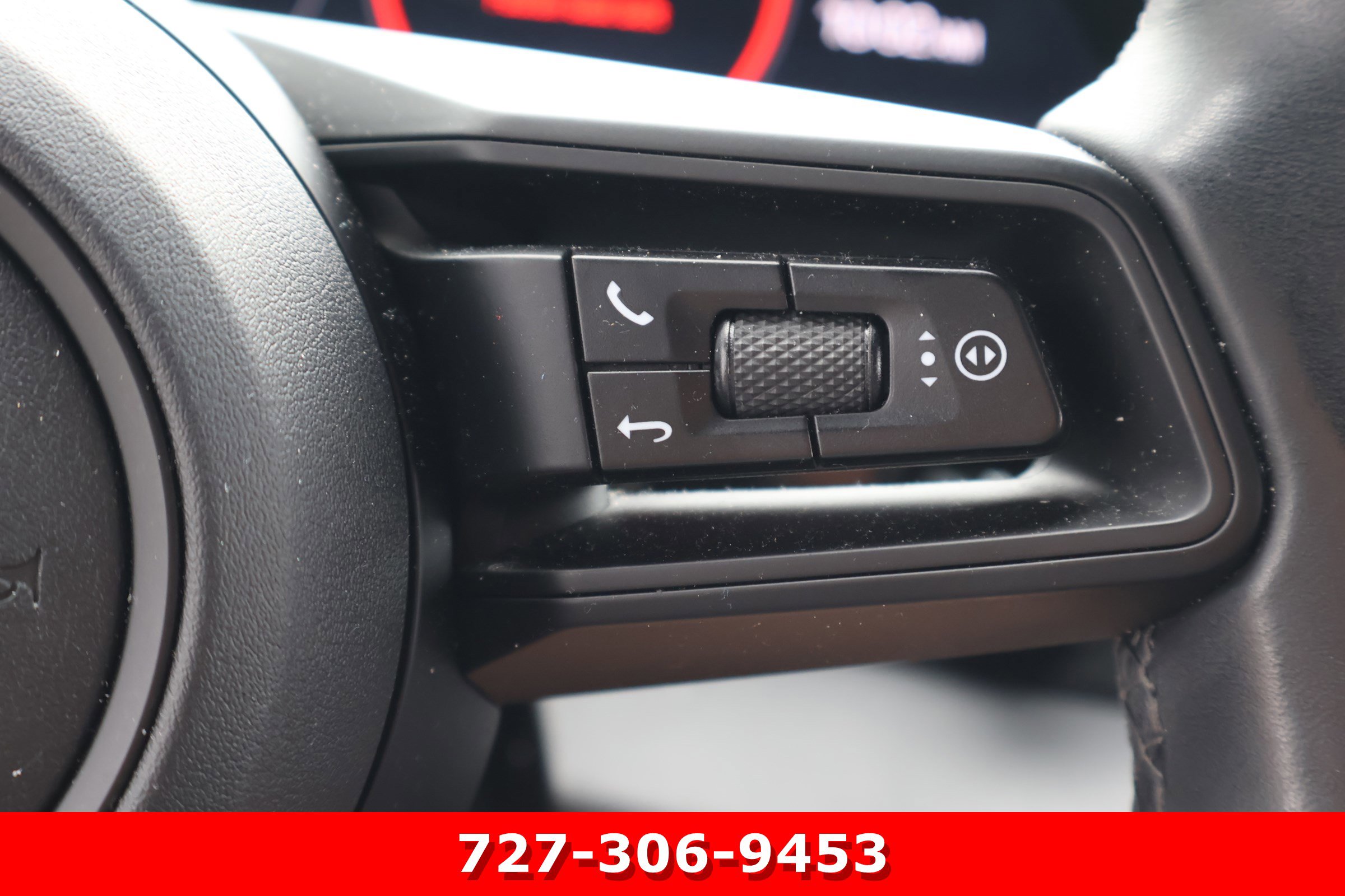 Used 2021 Porsche Taycan 4S image 22