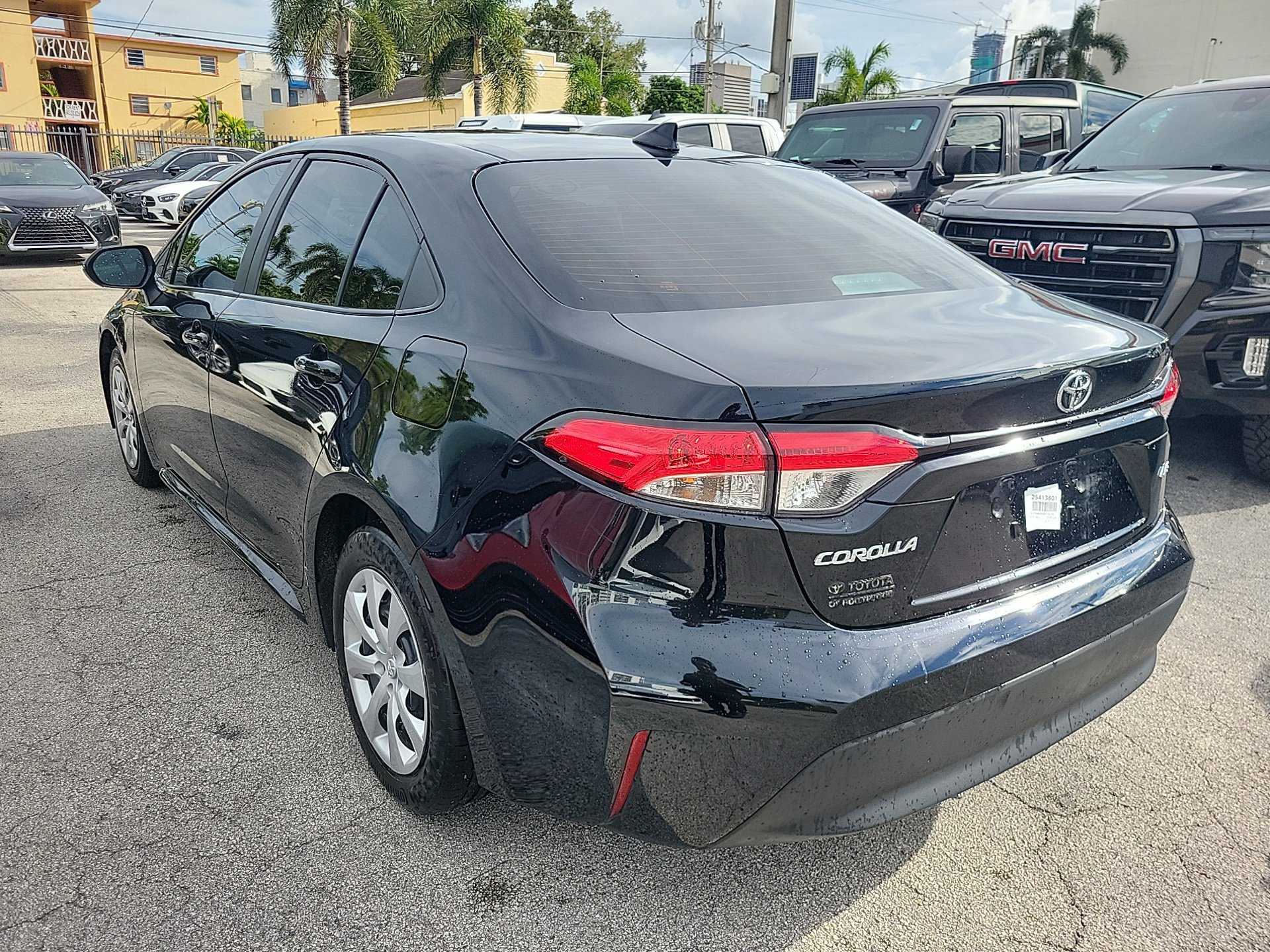 Used 2024 Toyota Corolla LE FWD image 11
