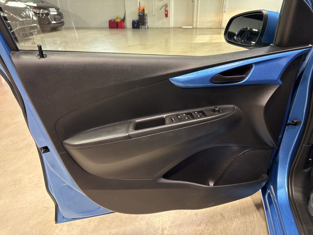 Used 2017 Chevrolet Spark LT image 23