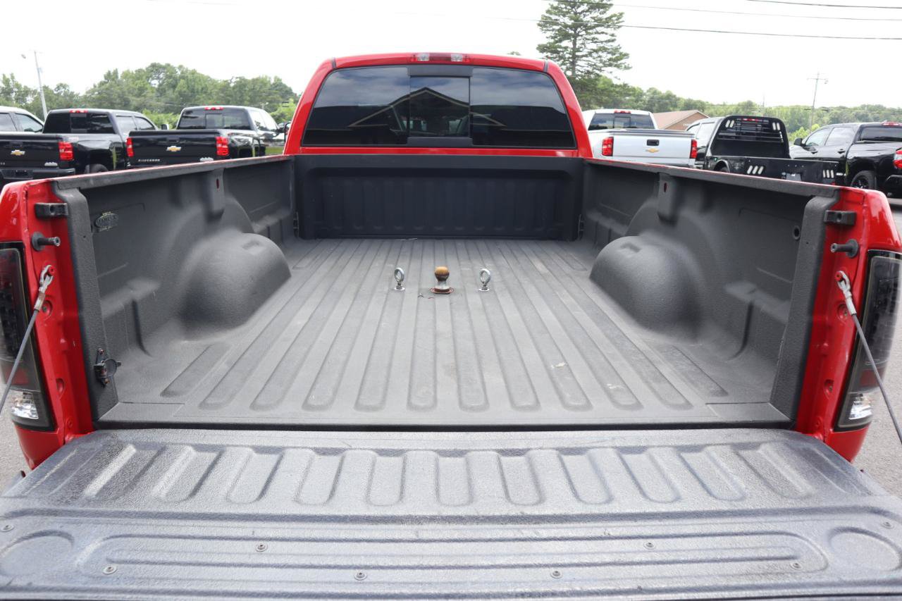 Used 2004 Dodge Ram 3500 Truck SLT w/ Sport Appearance Group AWD/4WD image 9