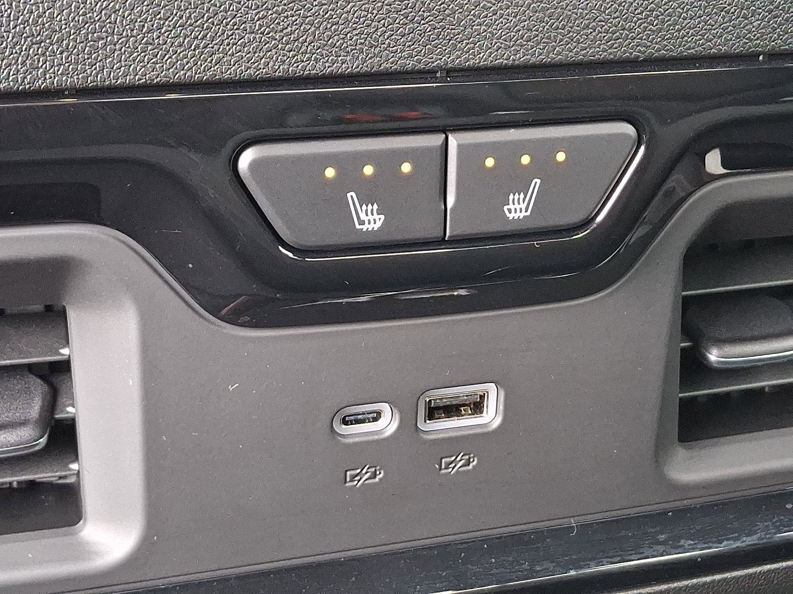 Used 2025 GMC Sierra 1500 AT4 image 11