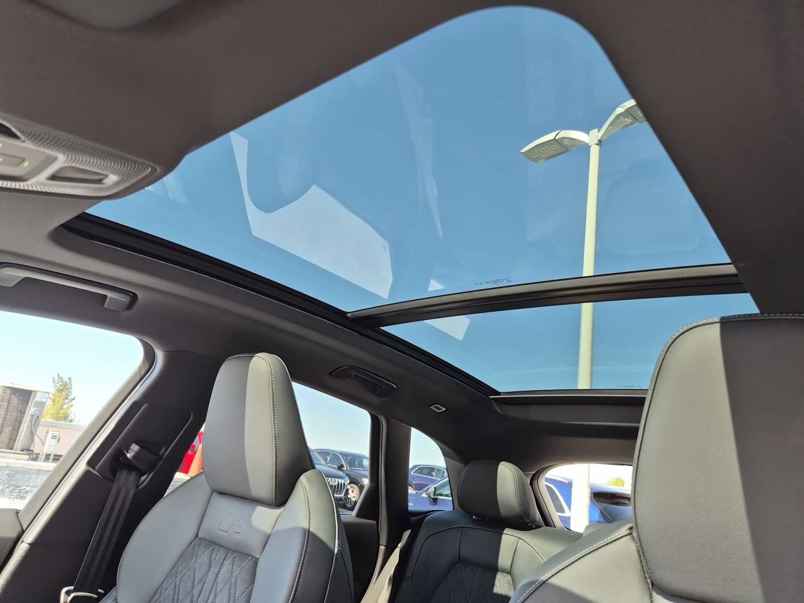 New 2025 Audi SQ5 Premium Plus image 18