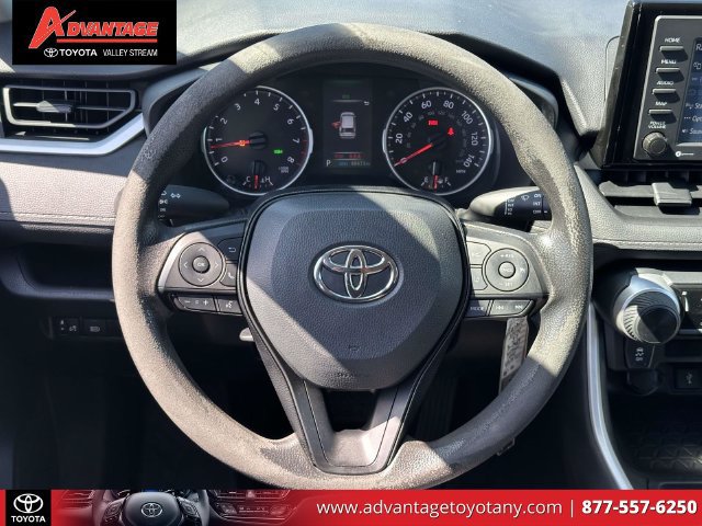Used 2021 Toyota RAV4 LE AWD/4WD image 19