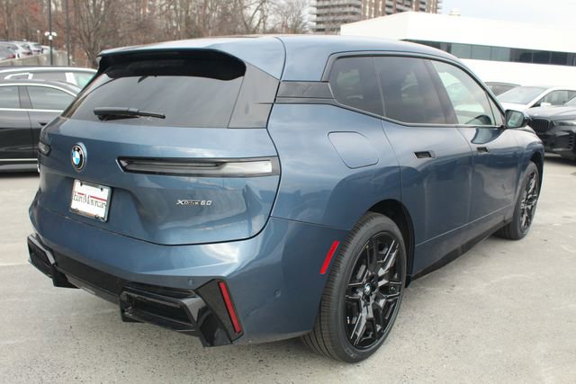 New 2026 BMW iX xDrive60 w/ M Sport Package image 9
