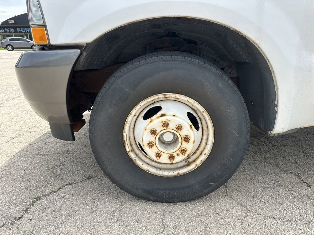 Used 2003 Ford F350 XL RWD image 12