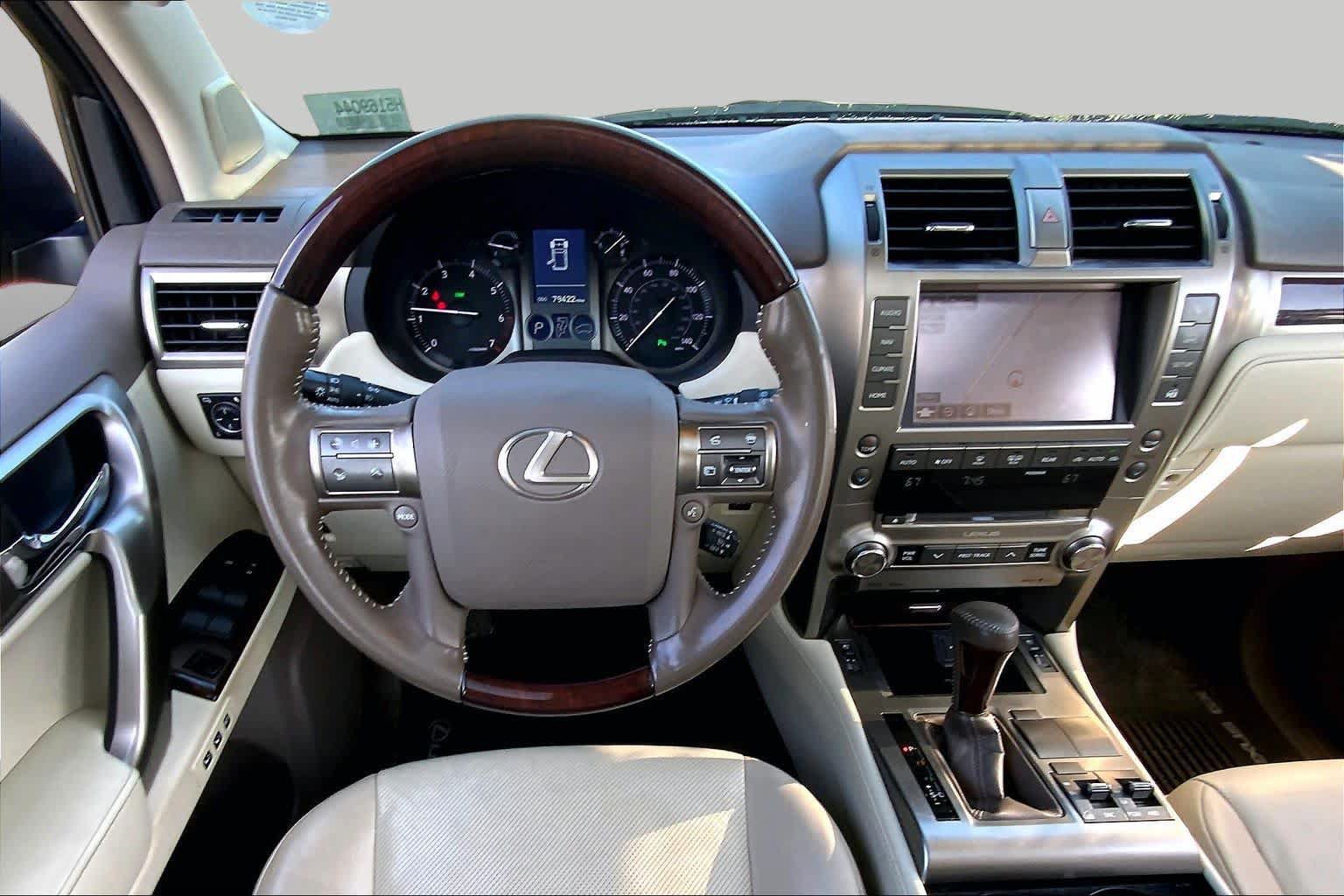 Used 2017 Lexus GX 460 Premium AWD/4WD image 6