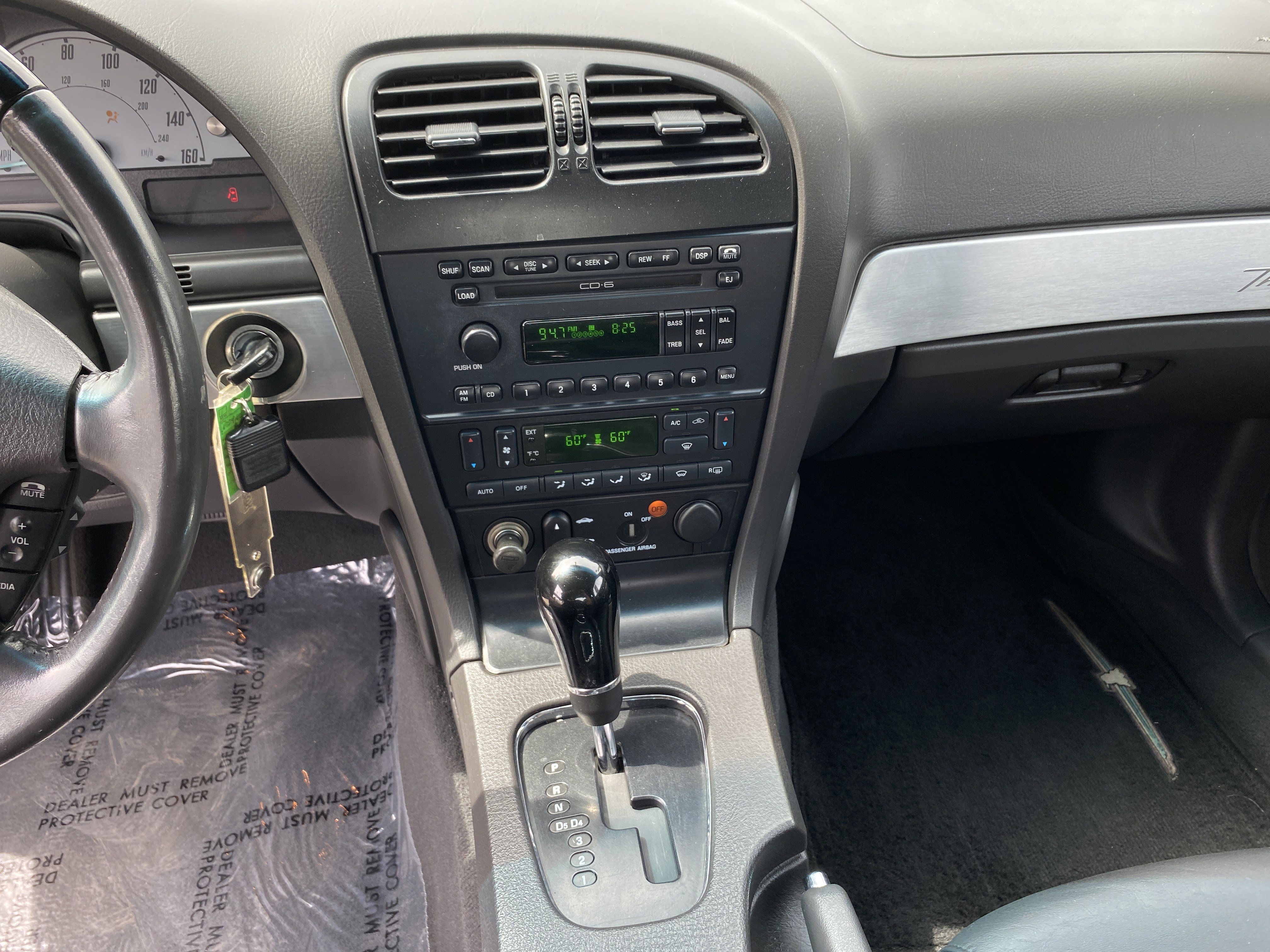 Used 2002 Ford Thunderbird image 14