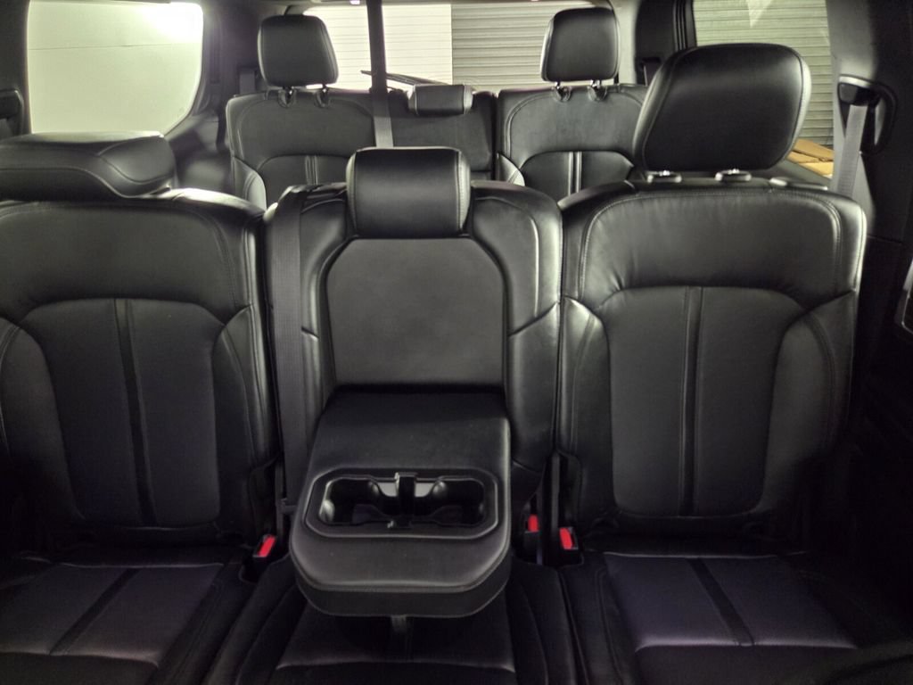 Used 2022 Jeep Wagoneer Series II AWD/4WD image 22