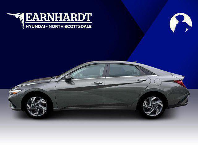 New 2026 Hyundai Elantra Limited FWD image 3
