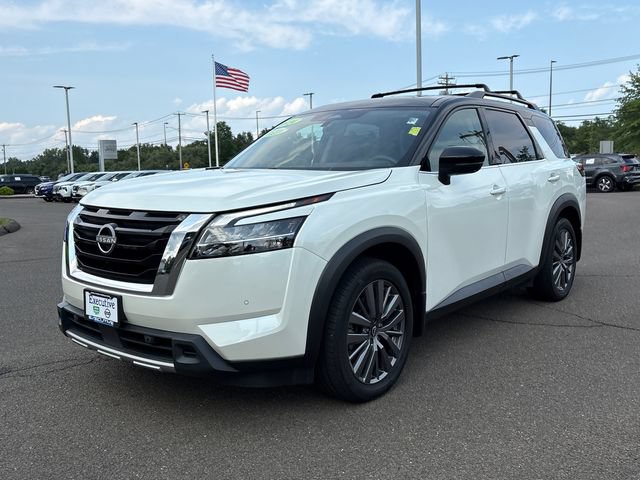 Certified 2024 Nissan Pathfinder SL w/ SL Premium Package AWD/4WD image 5