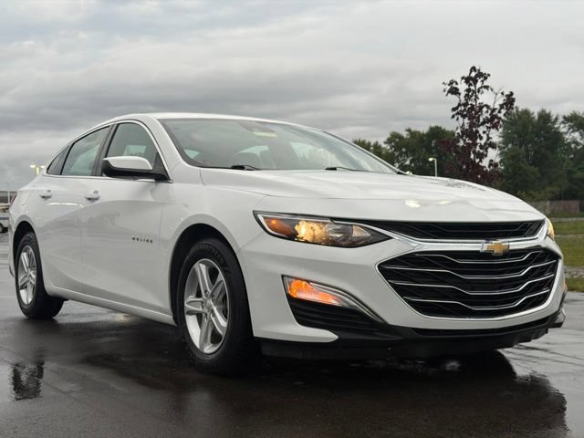 Used 2020 Chevrolet Malibu LS w/ Driver Confidence Package II FWD image 1