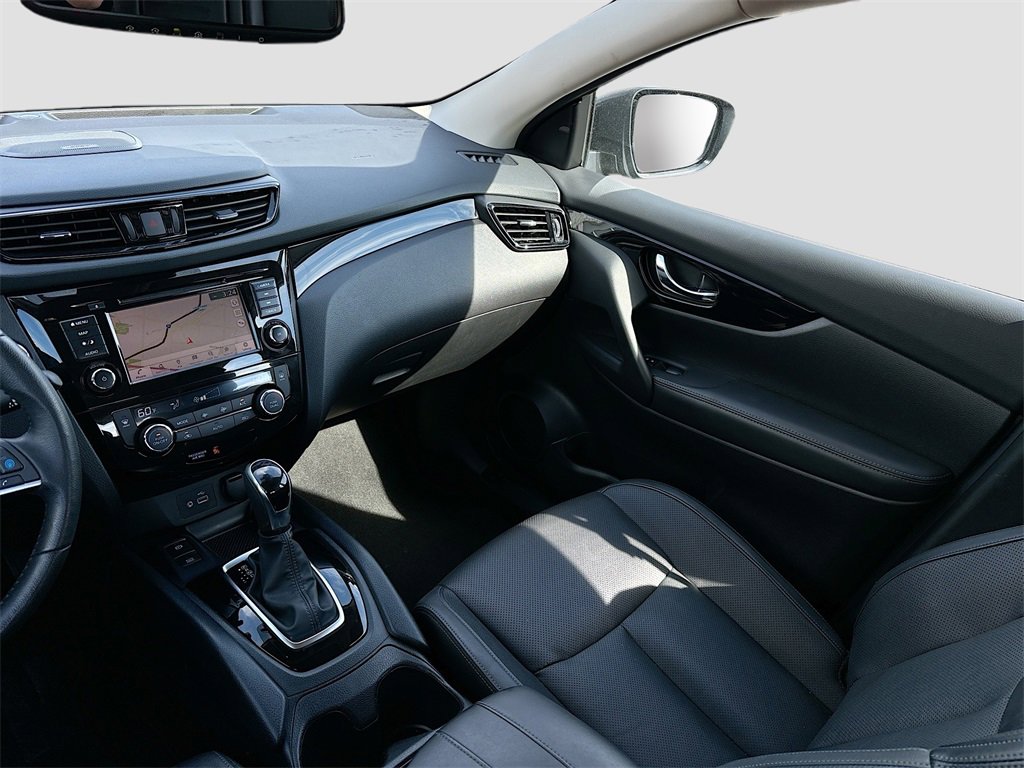 Used 2022 Nissan Rogue Sport SL w/ Premium Package image 25