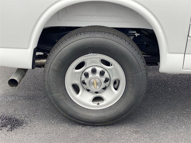 New 2025 Chevrolet Express 2500 w/ Driver Convenience Package image 34